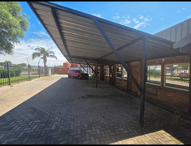 1,450M² WAREHOUSE TO LET IN ALRODE